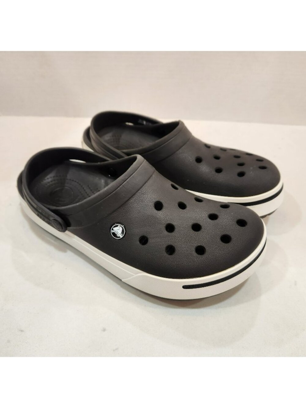 Crocs Crocband Clogs Mens 10 Womens 12 Black Comfort Slip On Casual Shoes